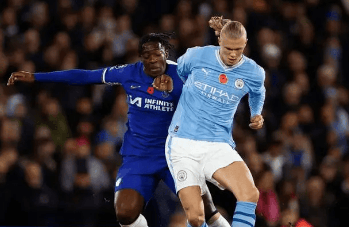 英超高比分对决，精彩进球如雨点般落下