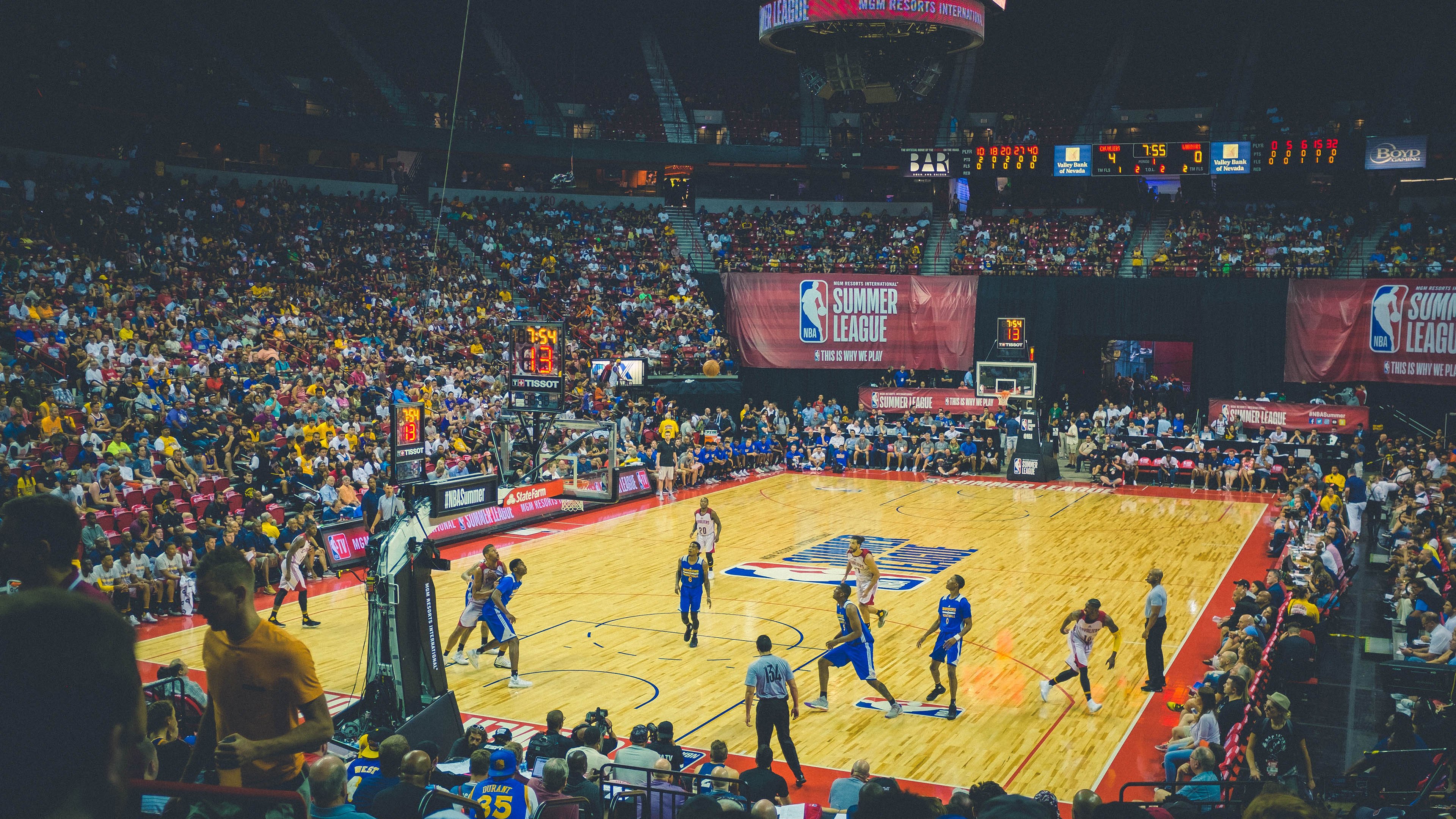 “新加坡泳池角逐！2025世界游泳锦标赛来势汹汹”